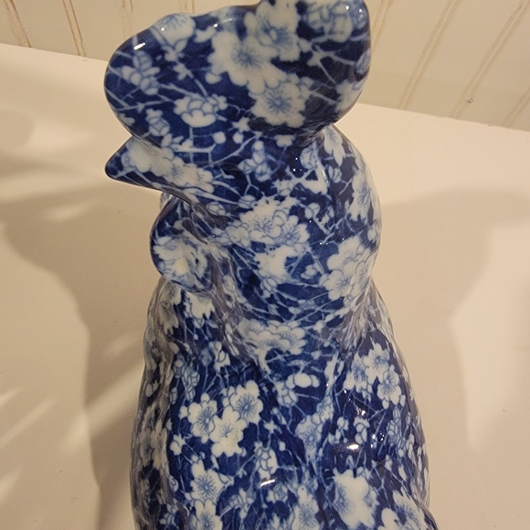 Blue & White Rooster Chicken Ceramic Chinoiserie Chintz Style - Picture 2 of 2
